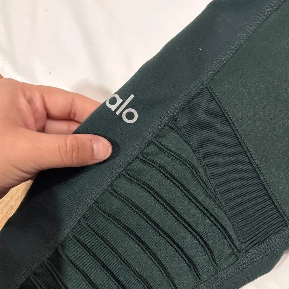 Alo Yoga Women’s XS Moto Leggings Gym Athleisure Stretchy Travel Gorpcore